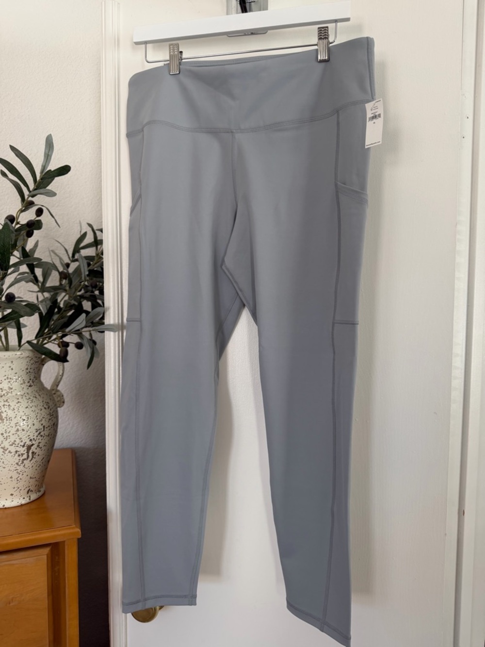 NWT Banana Republic Light Gray High-Waist Performance Leggings XL